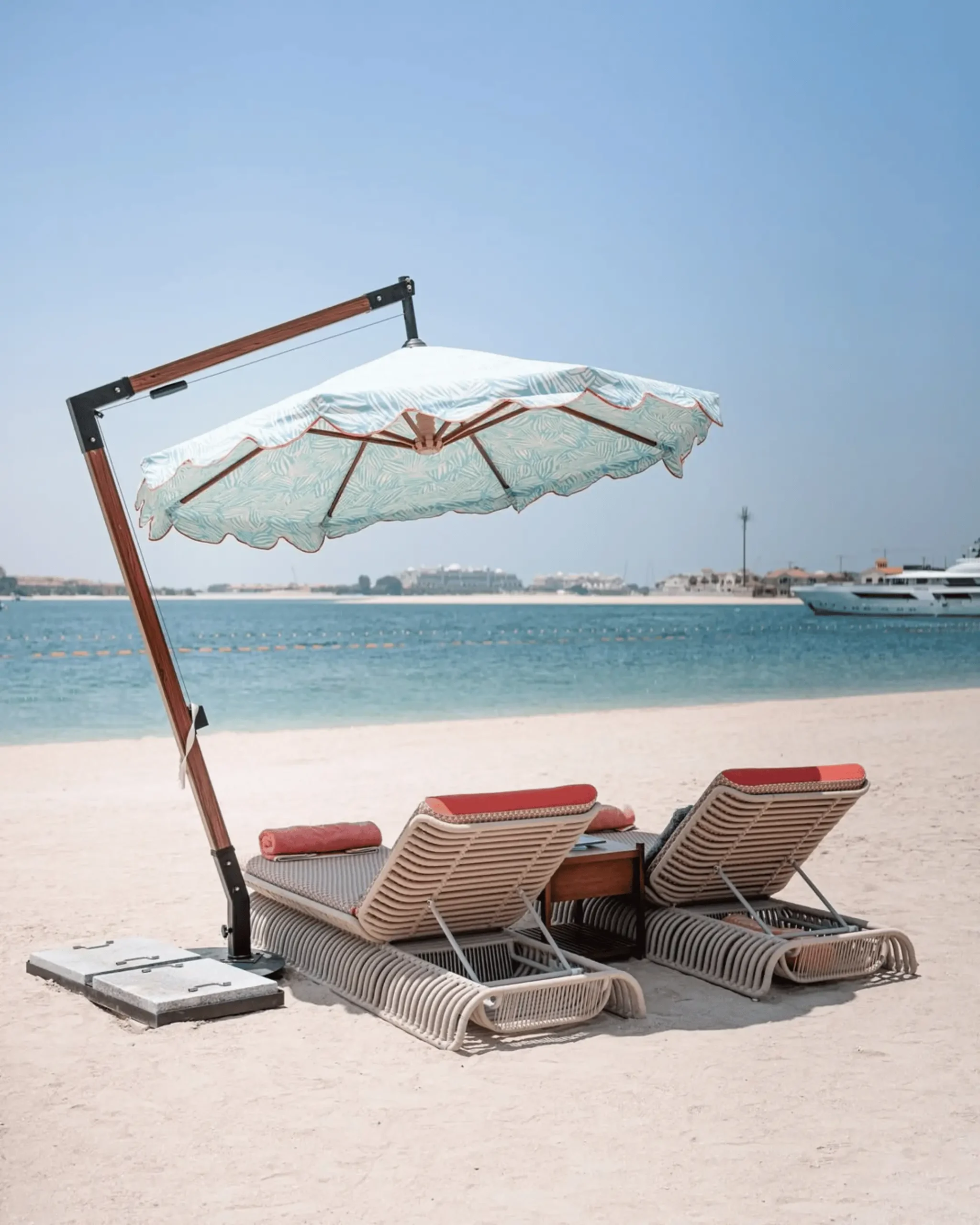 maison de la plage dubai beach club restaurant