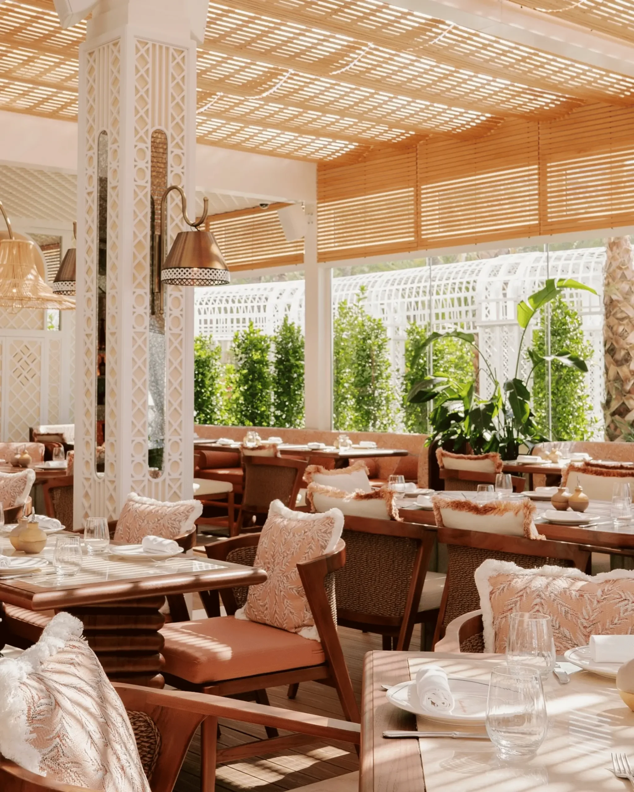 maison de la plage dubai beach club restaurant