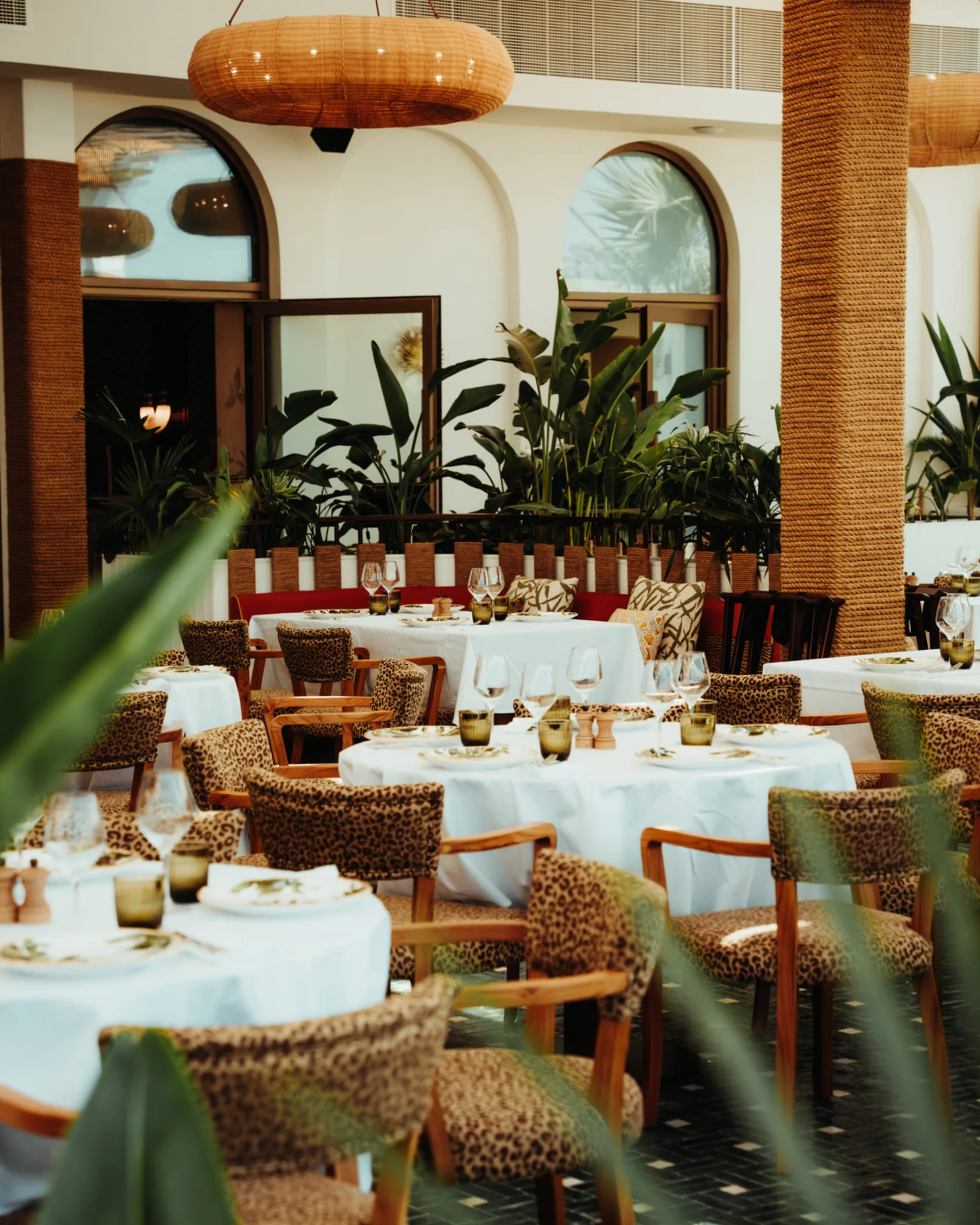 african queen restaurant dubai uae