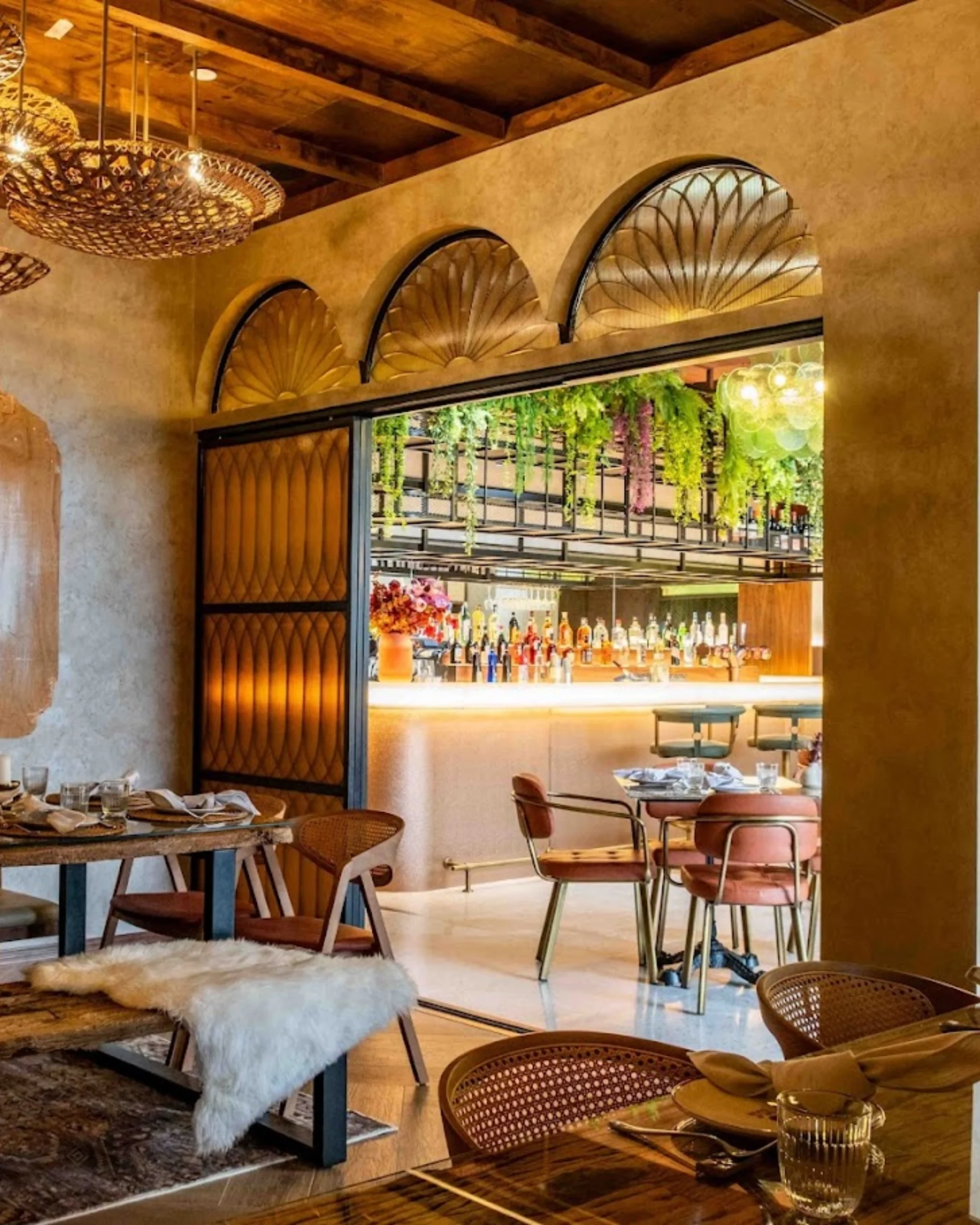 girl and & goose restaurant dubai uae