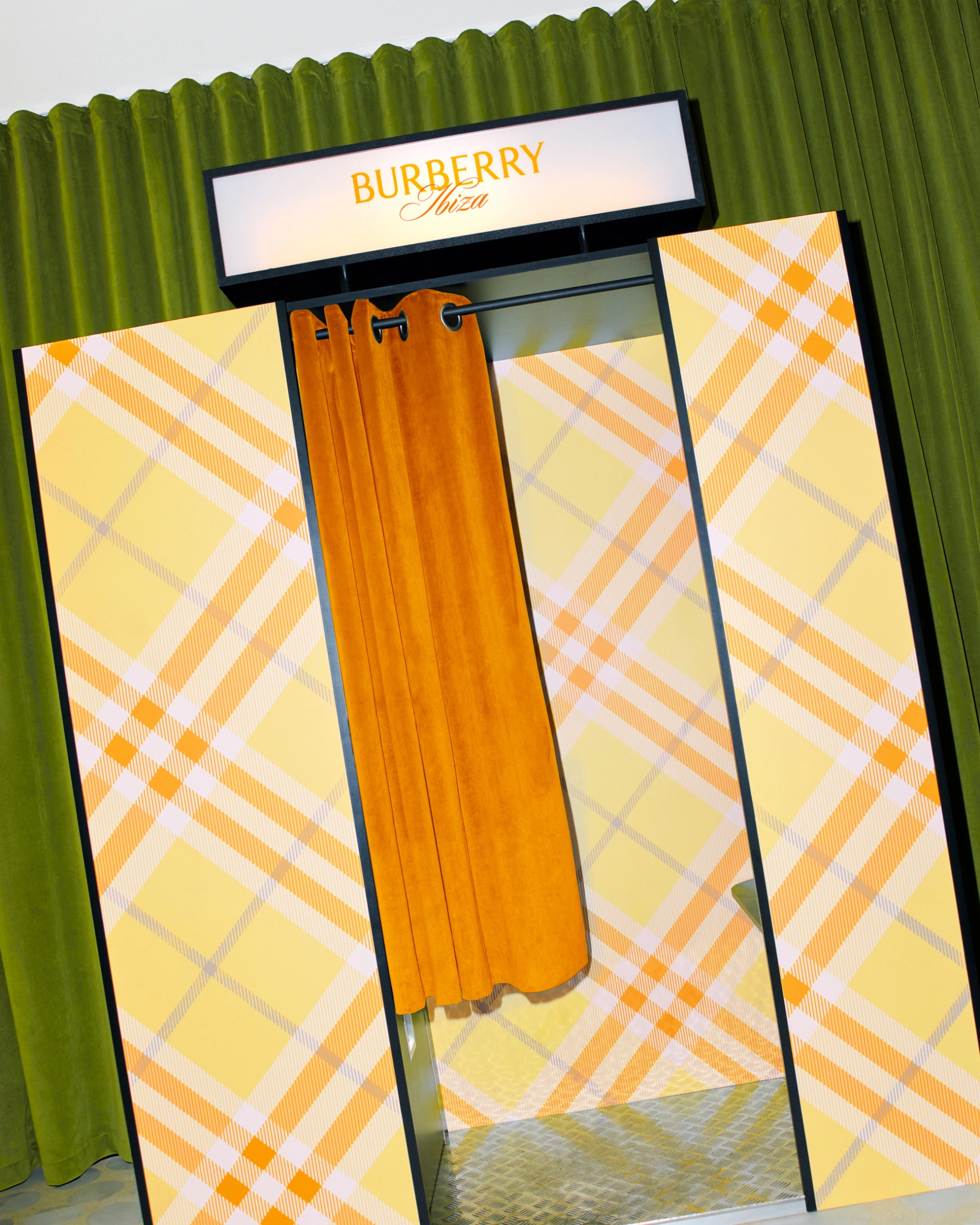 the most designer beach clubs this sumer europe BURBERRY