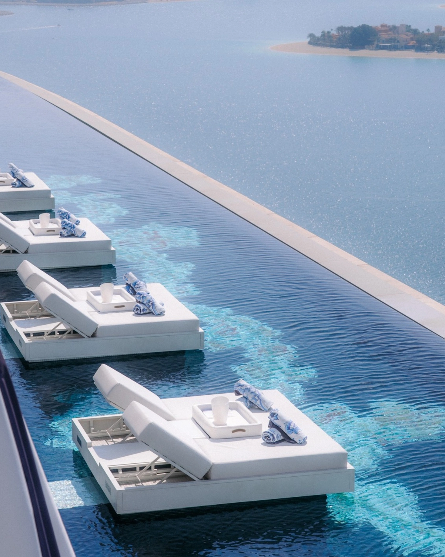 dubai most instagrammable pools uae cloud 22