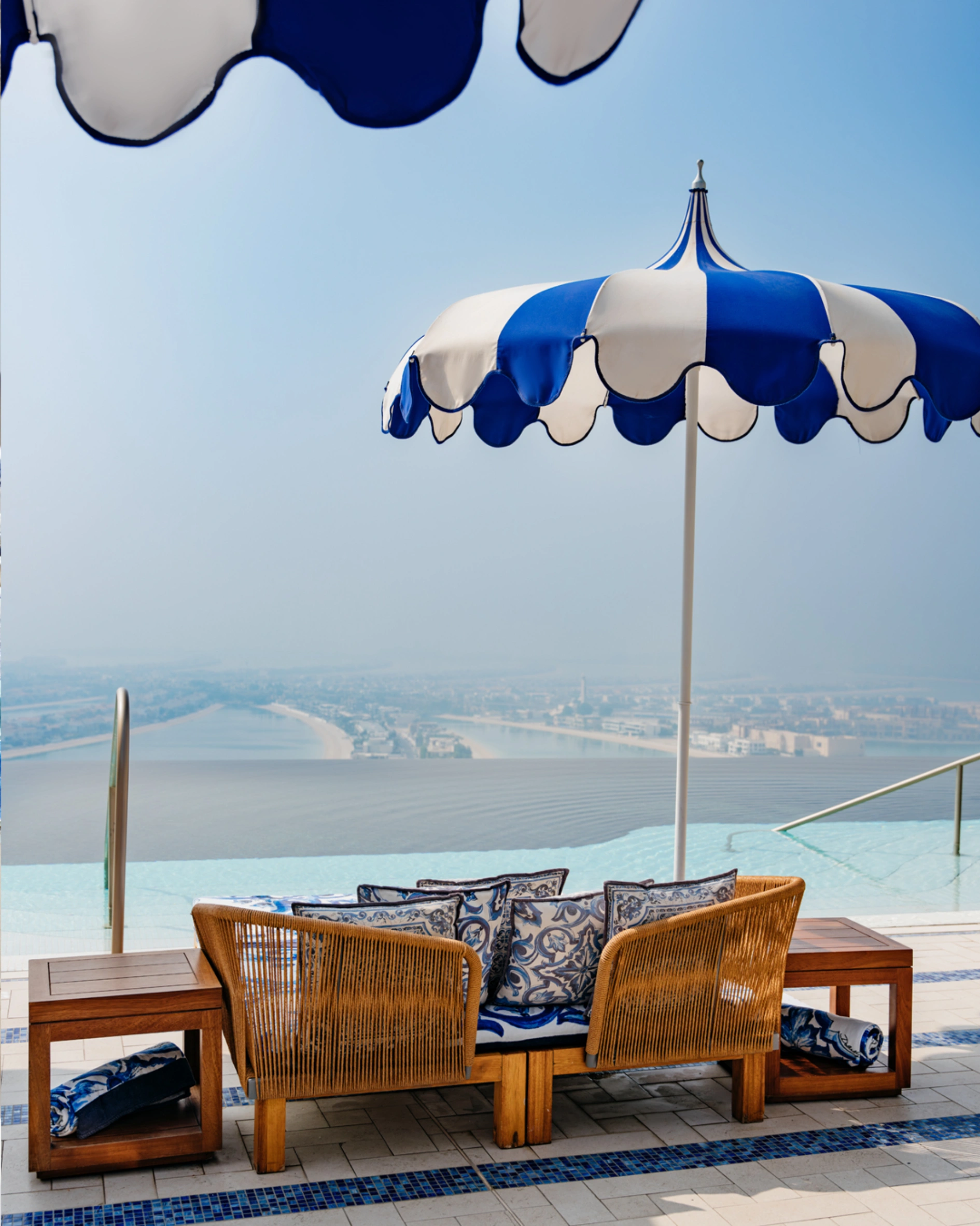 dubai most instagrammable pools uae cloud 22