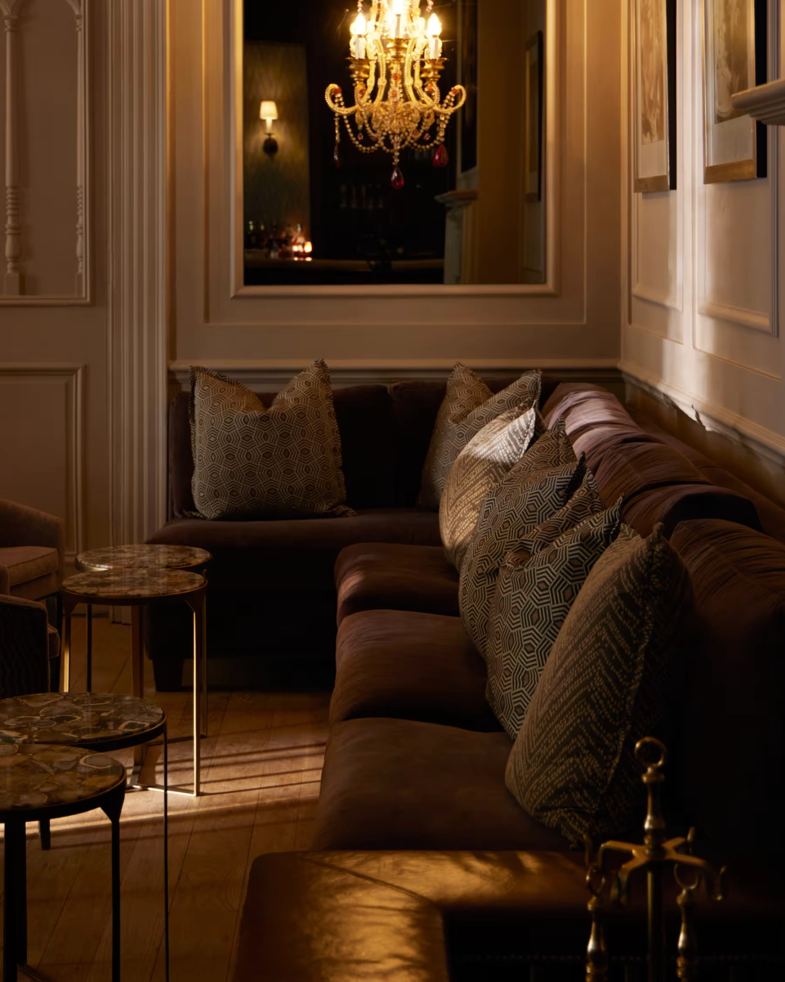 inside look mount nelson a belmond hotel cape town south africa verandah planet bar