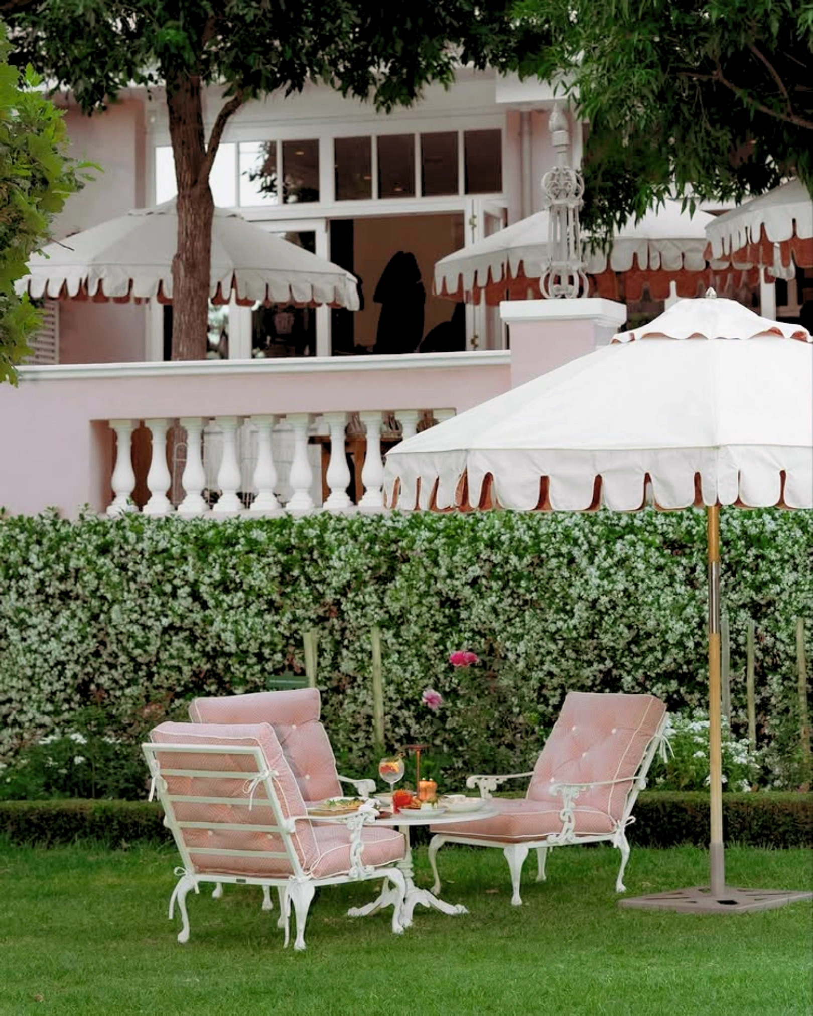 inside look mount nelson a belmond hotel cape town south africa verandah the fountain by planet bar