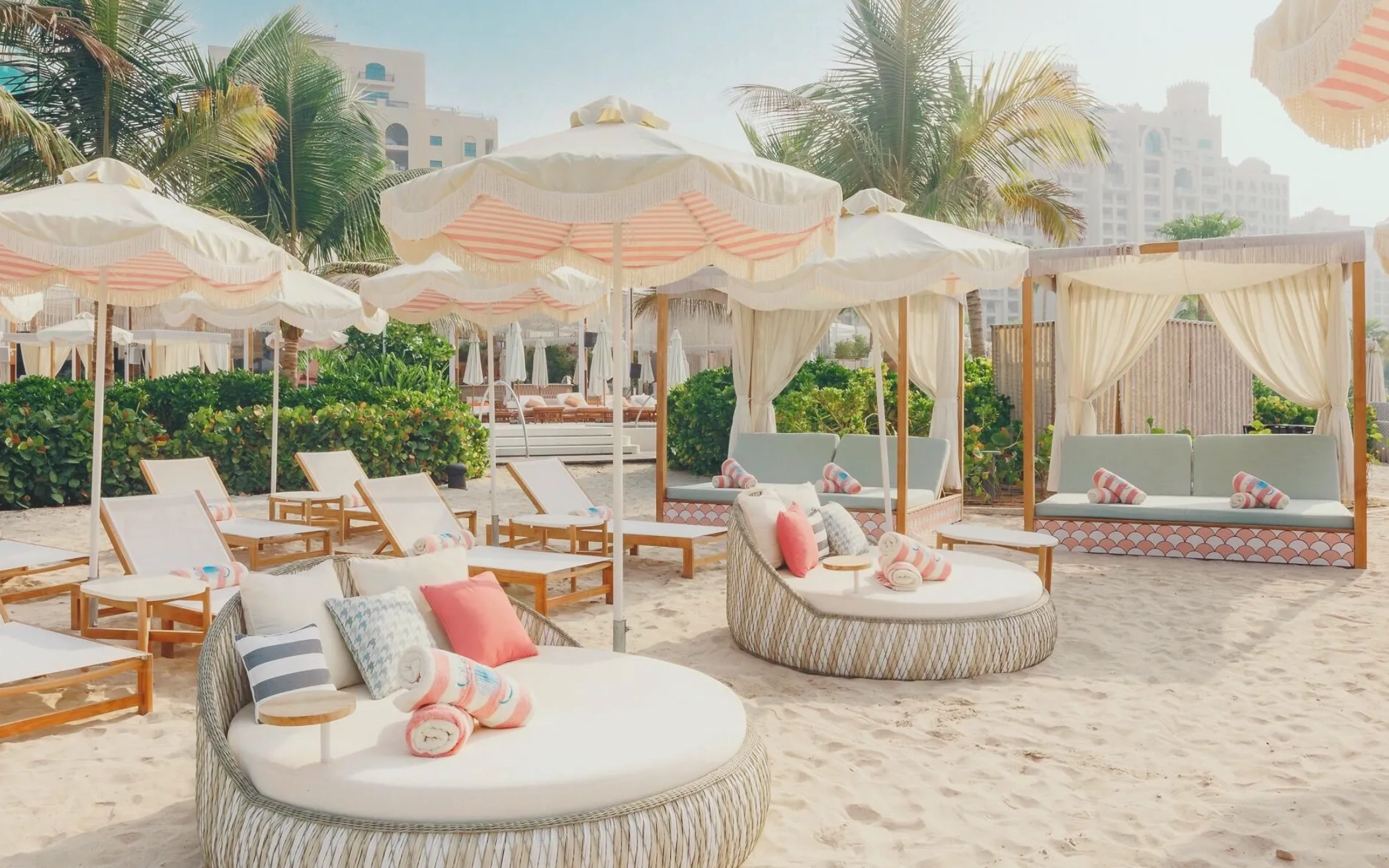 dubai most instagrammable pools uae