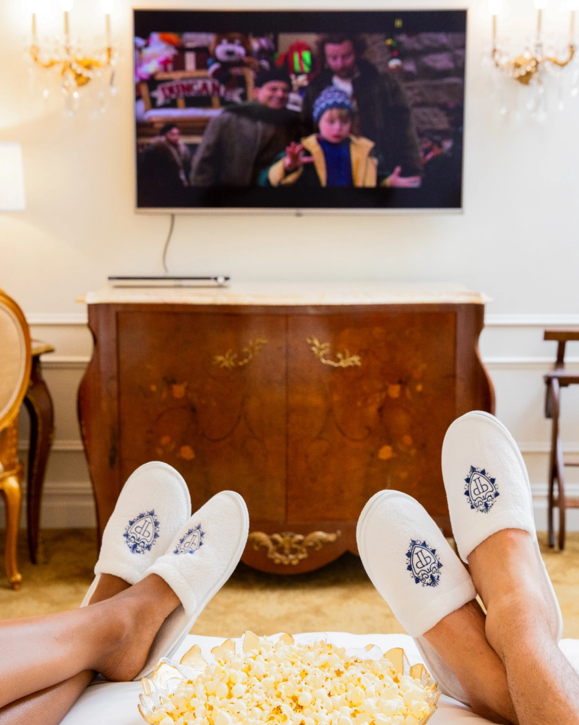 inside look the plaza new york united states of america usa home alone 2 kevin mccallister