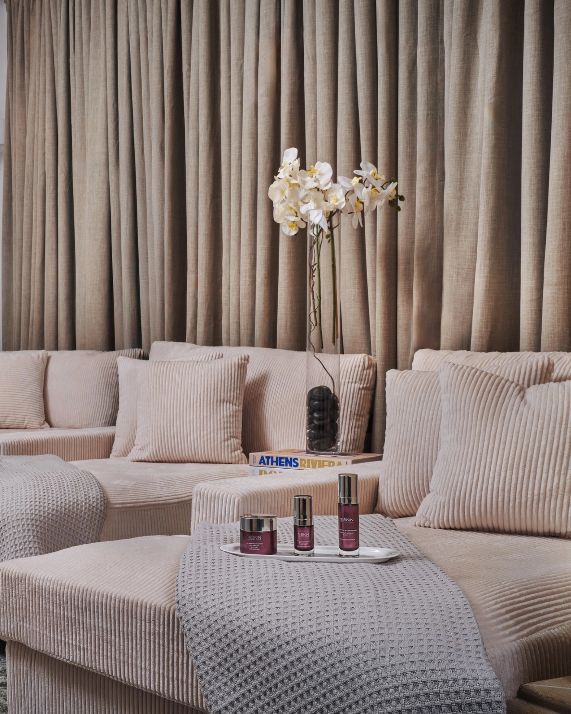 inside look the plaza new york united states of america usa home alone 2 kevin mccallister