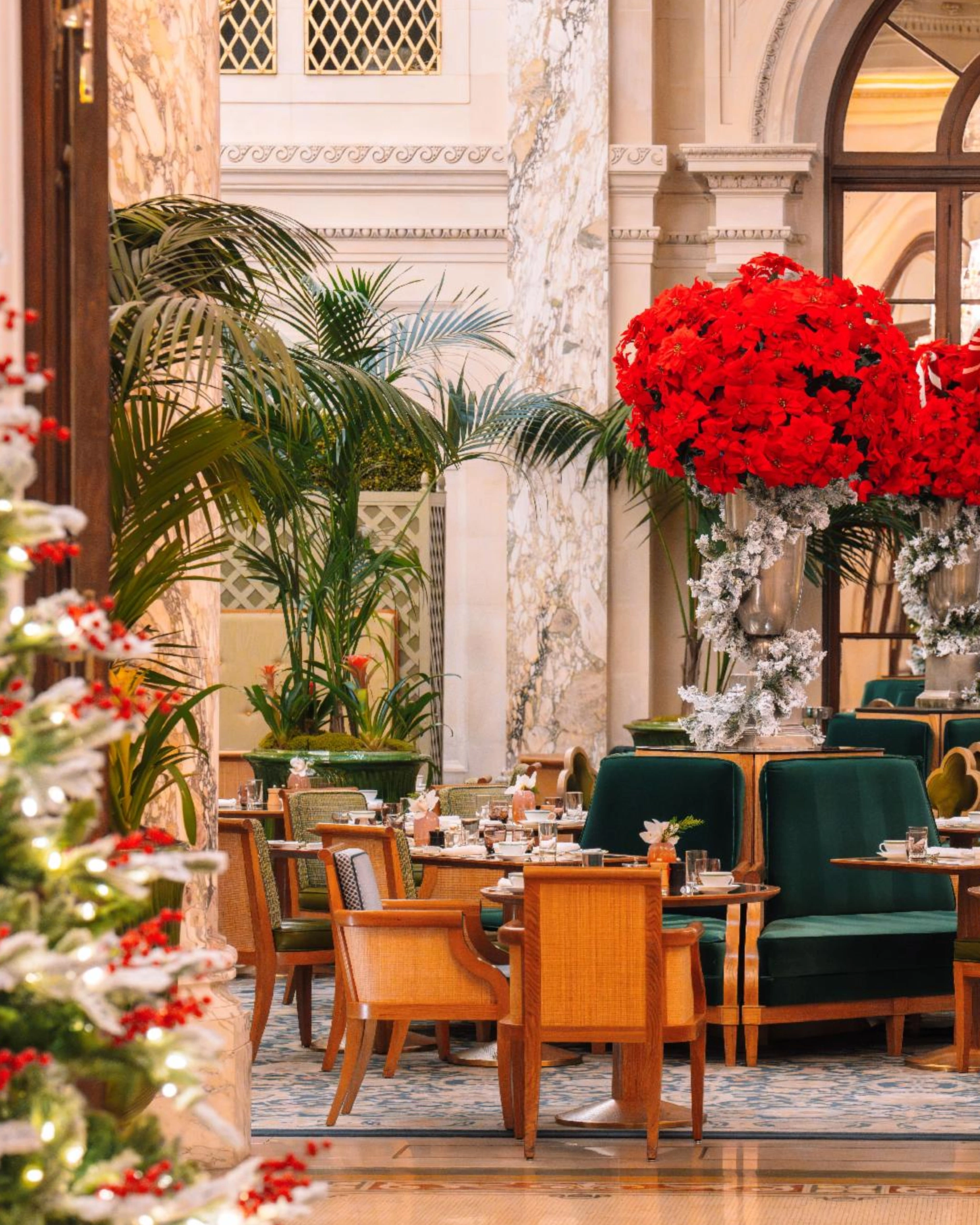 inside look the plaza new york united states of america usa home alone 2 kevin mccallister