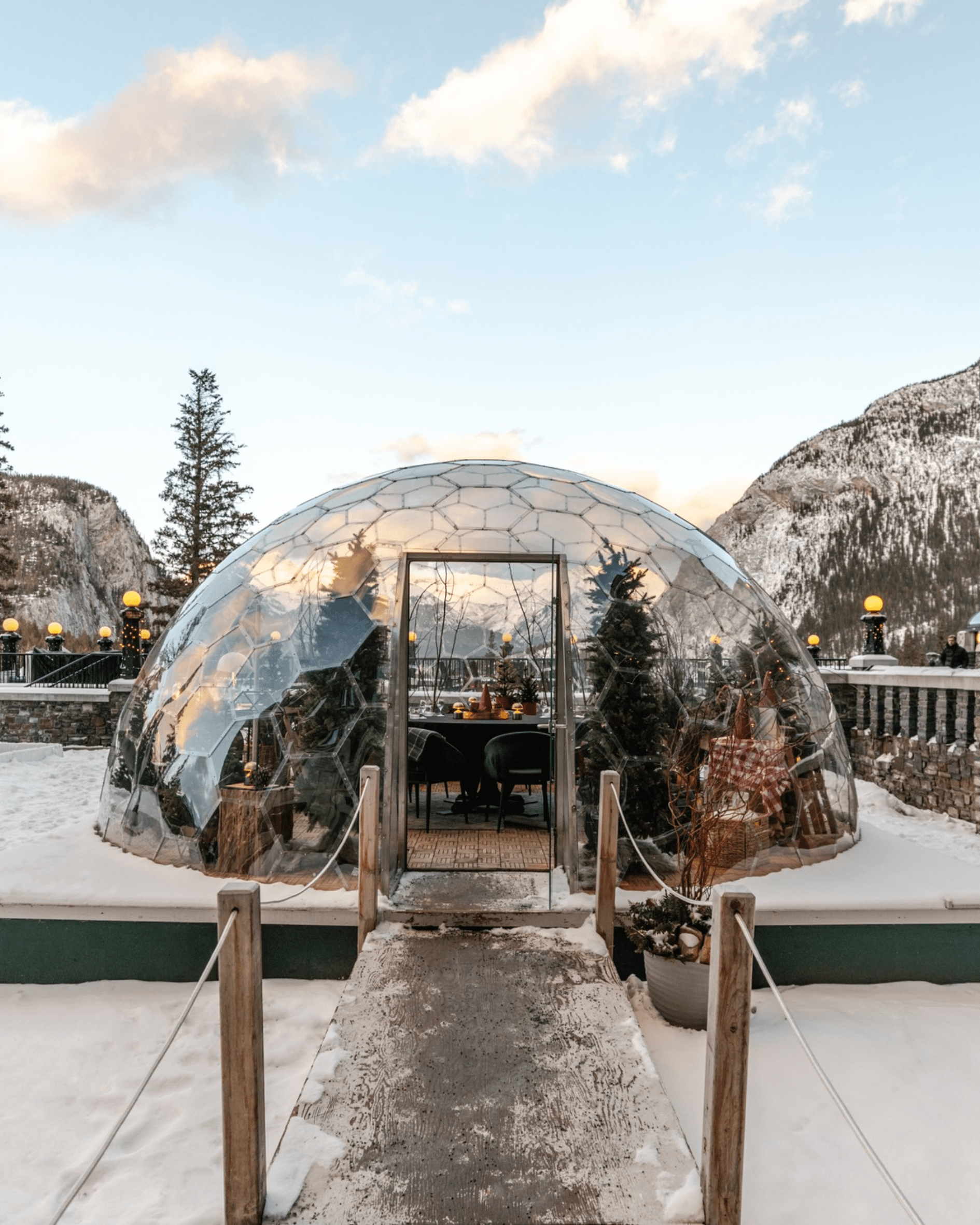 the top 8 dreamy hotels for a white christmas snow global banff springs resort canada