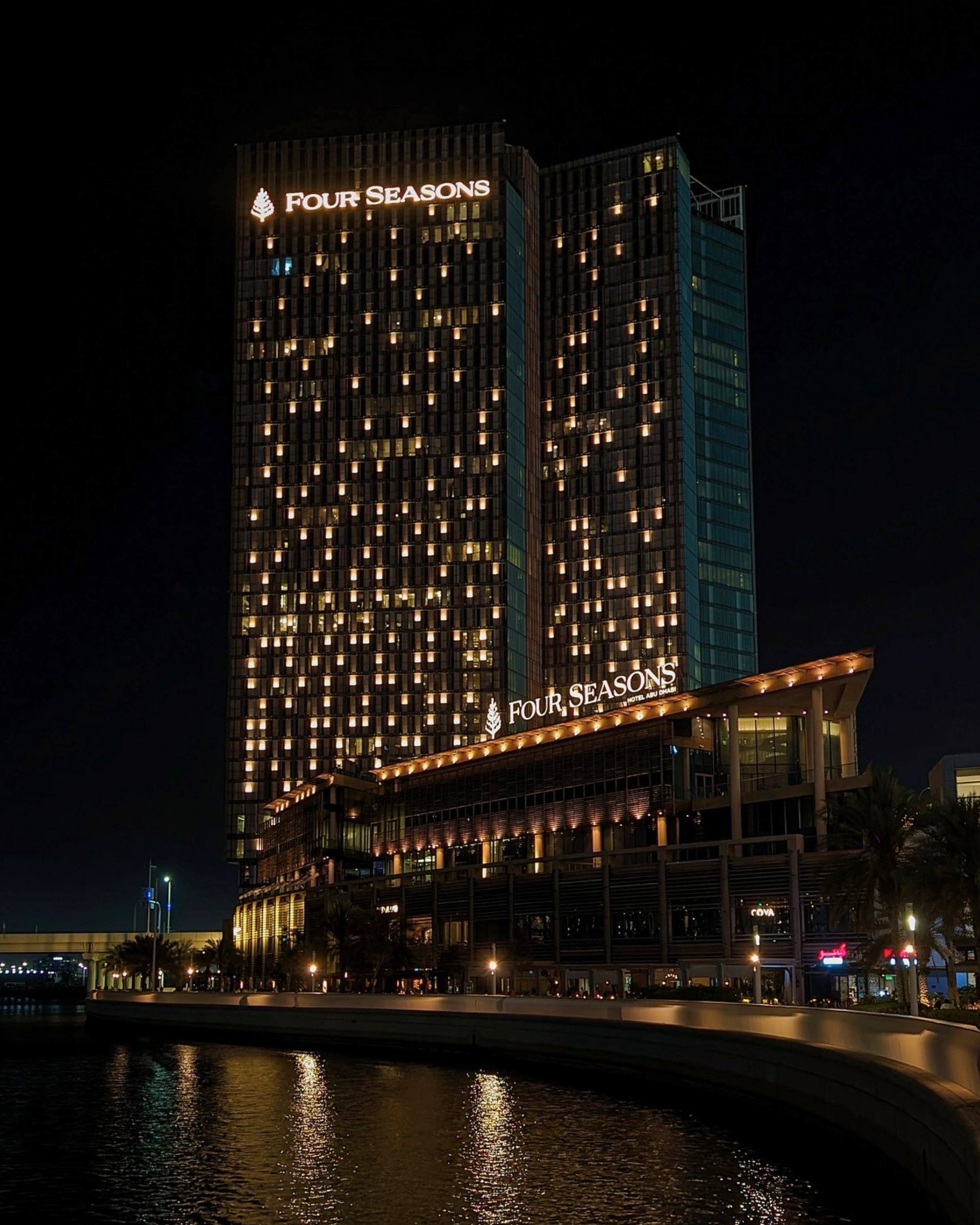 best luxury hotels in abu dhabi middle east four seasons al maryah island