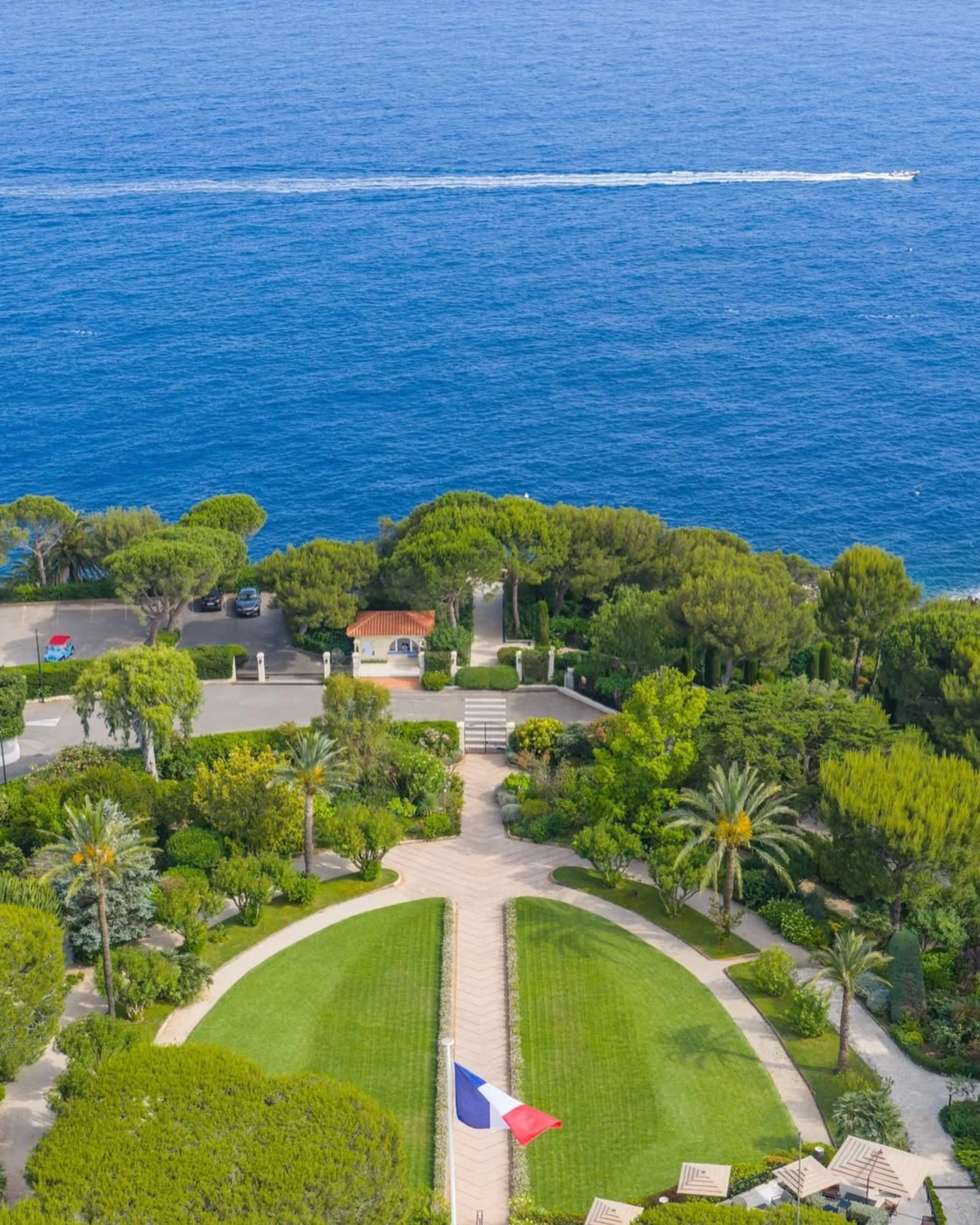 inside look four seasons grand hotel du cap ferrat france cote d'azur