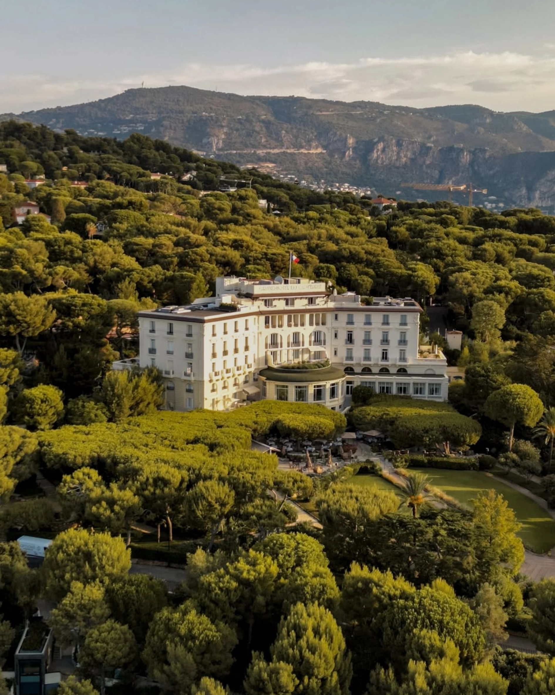 inside look four seasons grand hotel du cap ferrat france cote d'azur