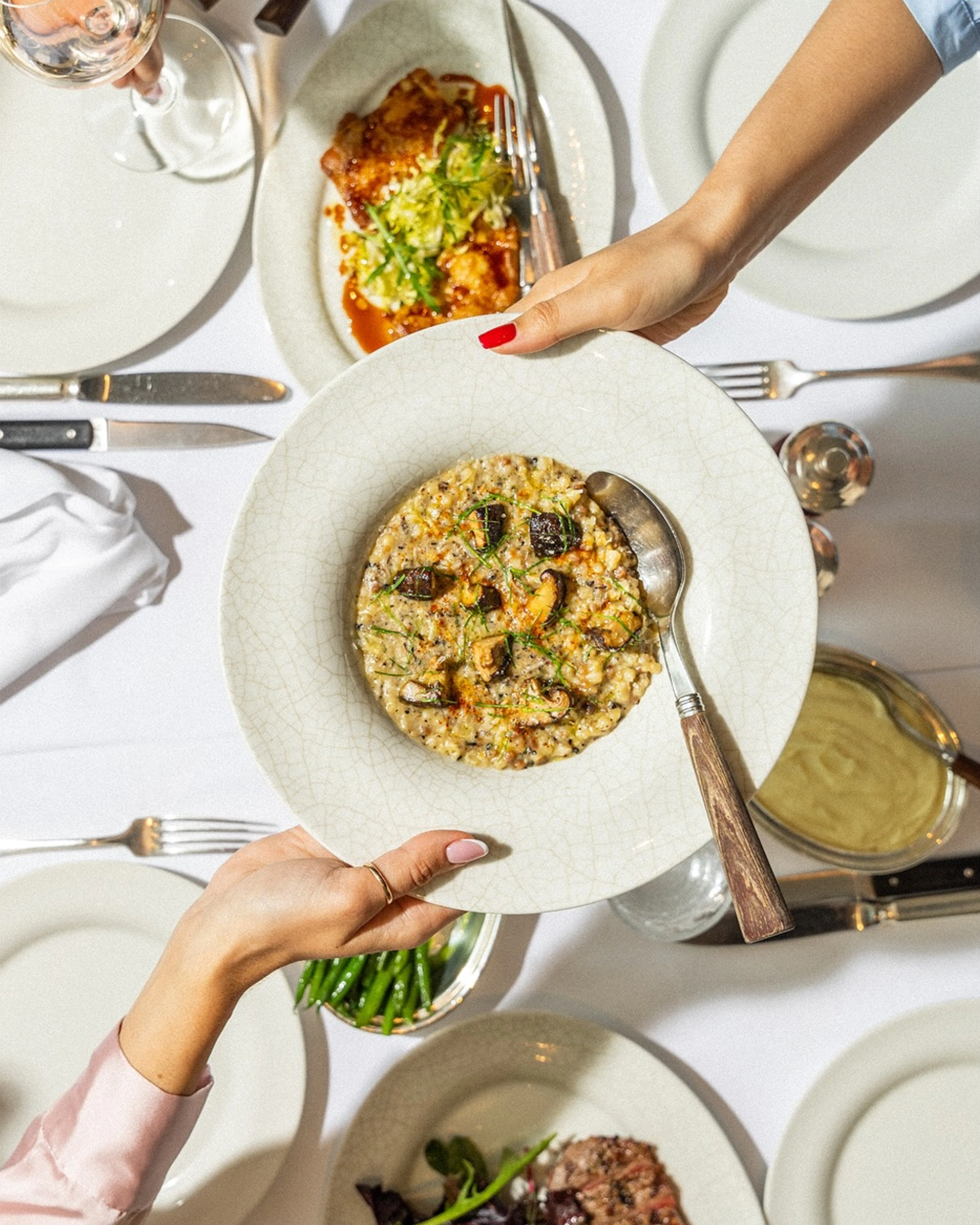 what to do in dubai this july nammos